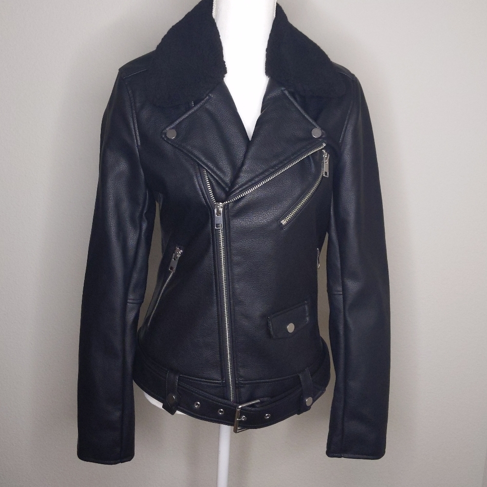 NEW H&M Faux Leather Jacket Slim Fit Faux Fur Collar Black Small - Picture 1 of 9